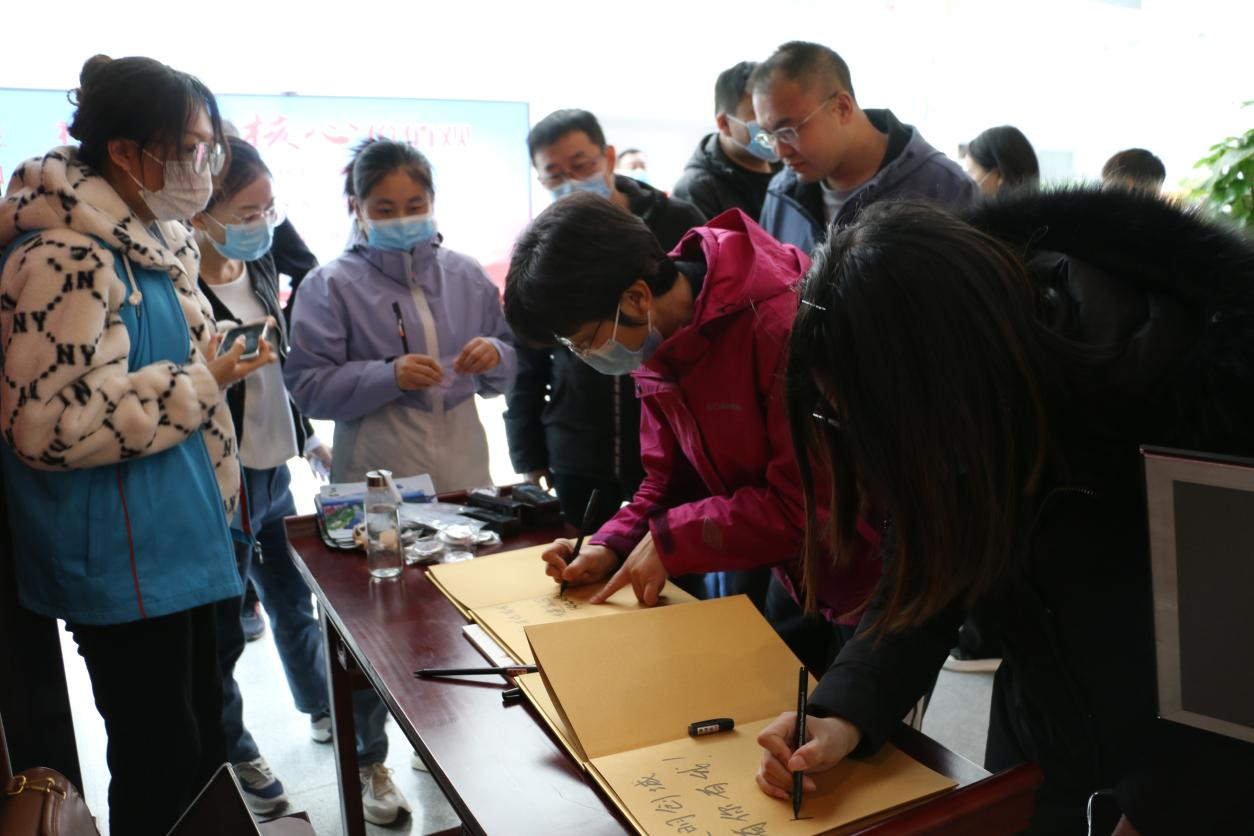 PG电子游戏·(中国)官方网站APP下载